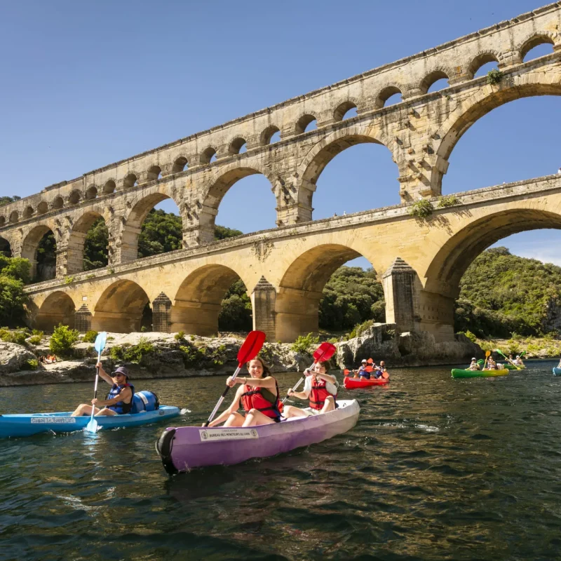 Faire du canoé dans les gorges du Gardon